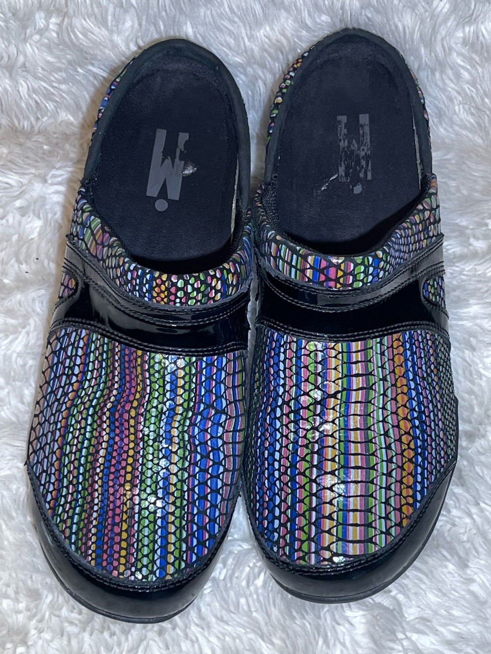 Mozo Women's Multicolor Slip-On Comfort Clogs size 
8.5